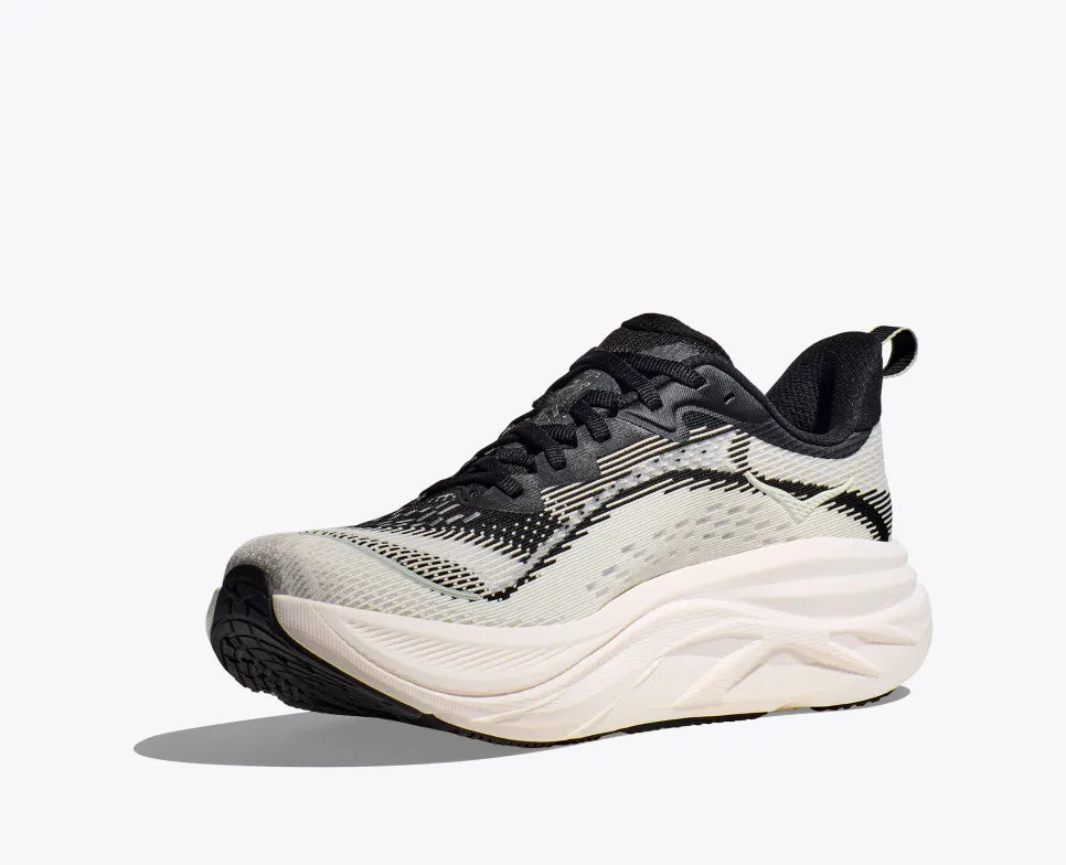 HOKA SKYFLOW BLACK/WHITE