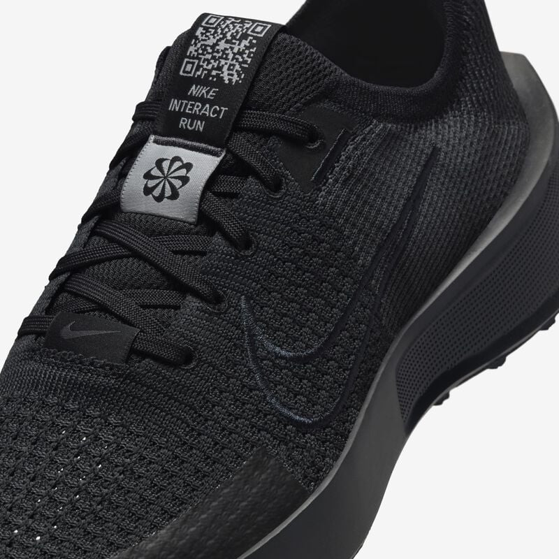 W NIKE INTERACT RUN BLACK