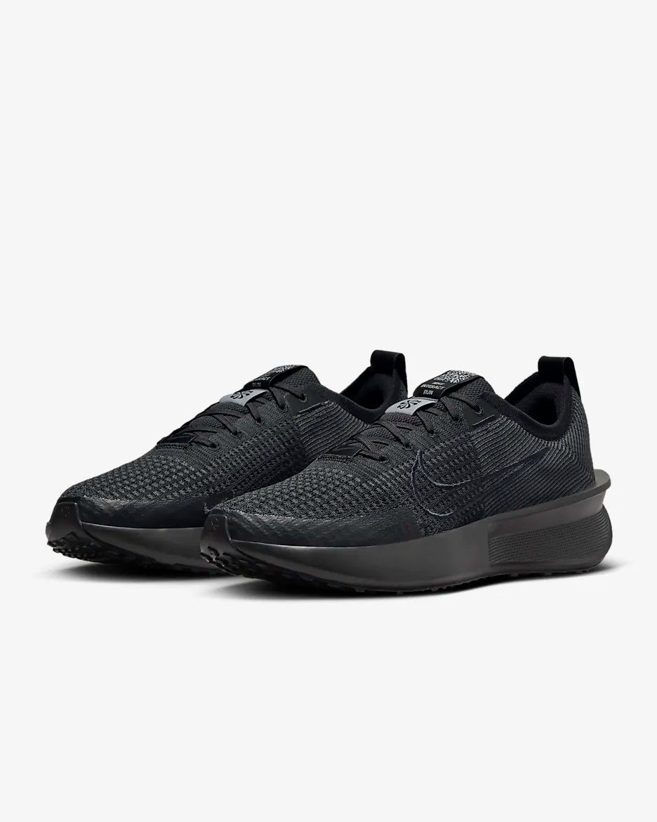 NIKE INTERACT RUN  BLACK