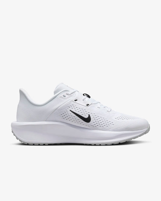 NIKE QUEST 6 'WHITE BLACK'