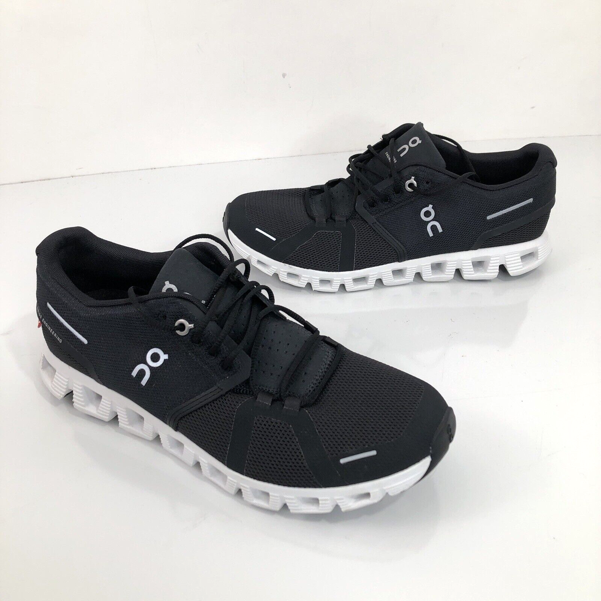 CLOUD 5 BLK/WHT